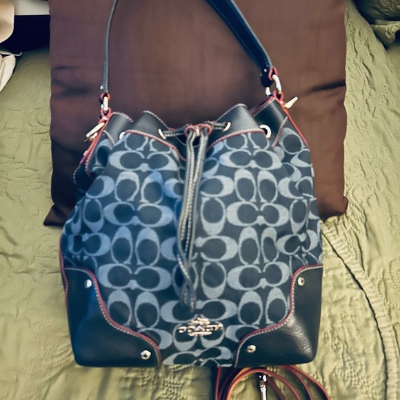 Coach bucket bag, canvas/leather, navy, used, excellent condition (like new) - Picture 7 of 7